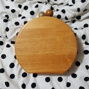 IGNE CHRISTOPHER • wood clutch